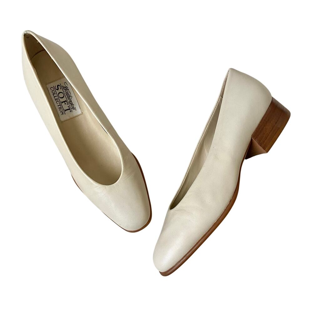 Vintage Worthington Cream Leather Block Heel Pumps